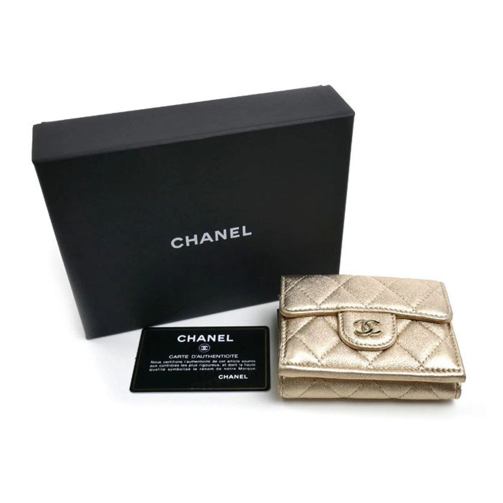 CHANEL Gold Wallet - Picture 10 of 10